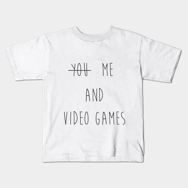 Yes please. Kids T-Shirt by Serrah